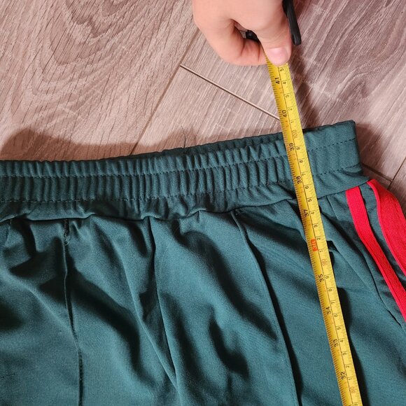 Sport pants Green with red stripe and pockets - Picture 6 of 7